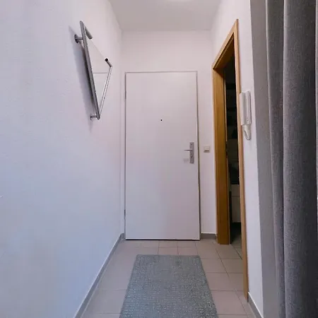 Cozy In Historical Alt-lobeda Near Uni-klinik